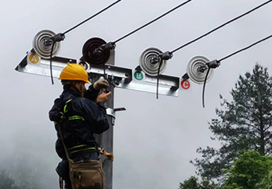 供电公司配网项目建设施工中